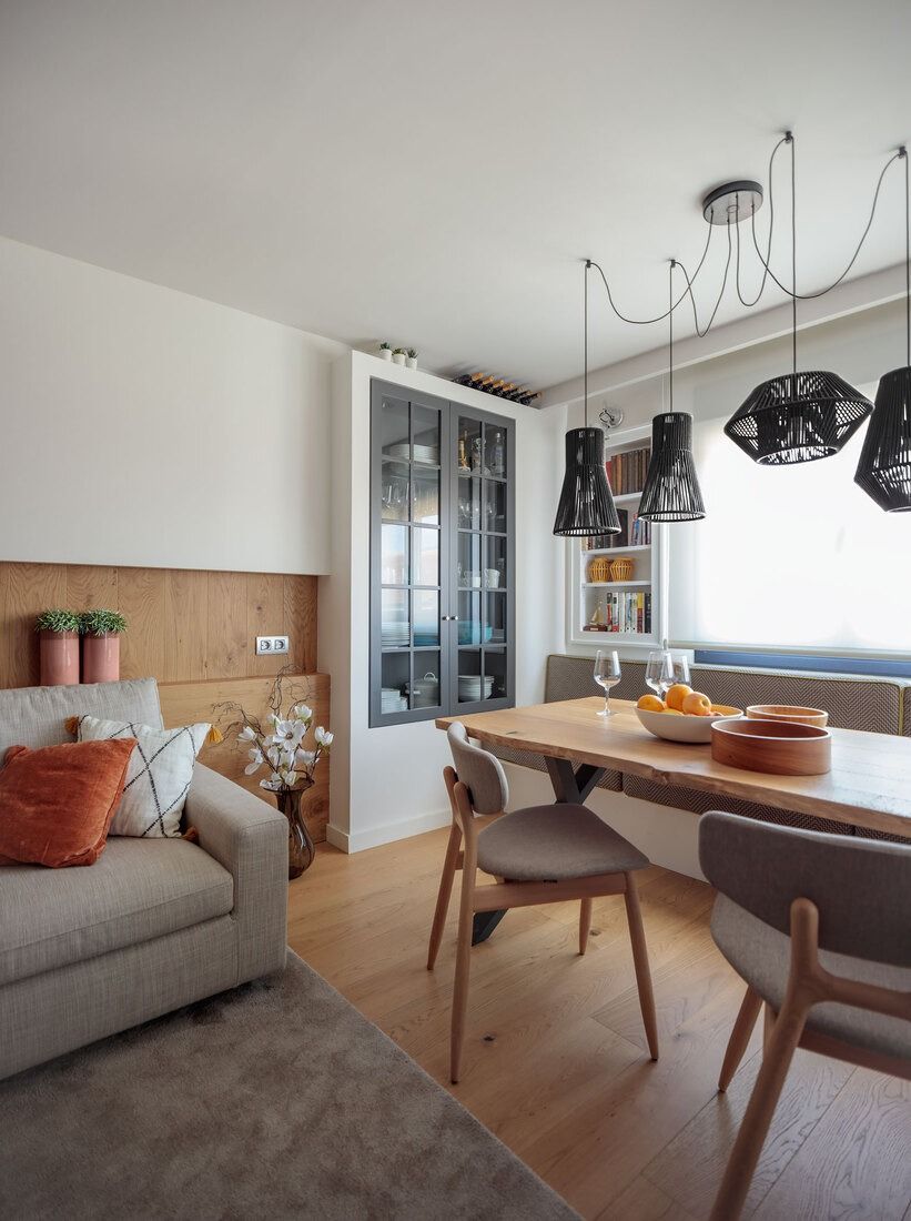 Mesa comedor reformado de vivienda en Santurtzi